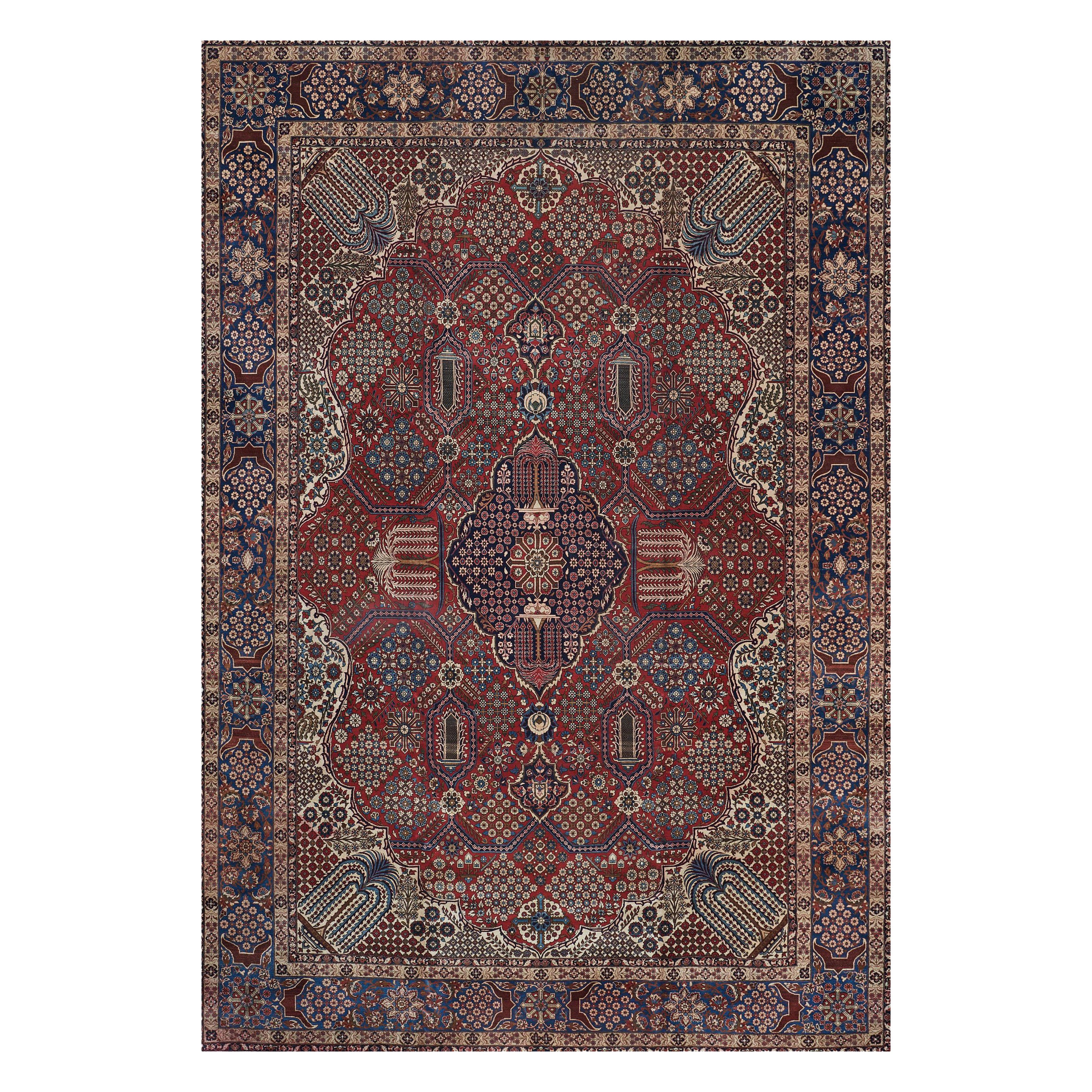 Traditional Hand-Woven Persian Isfahan Rug, circa 1940 For Sale