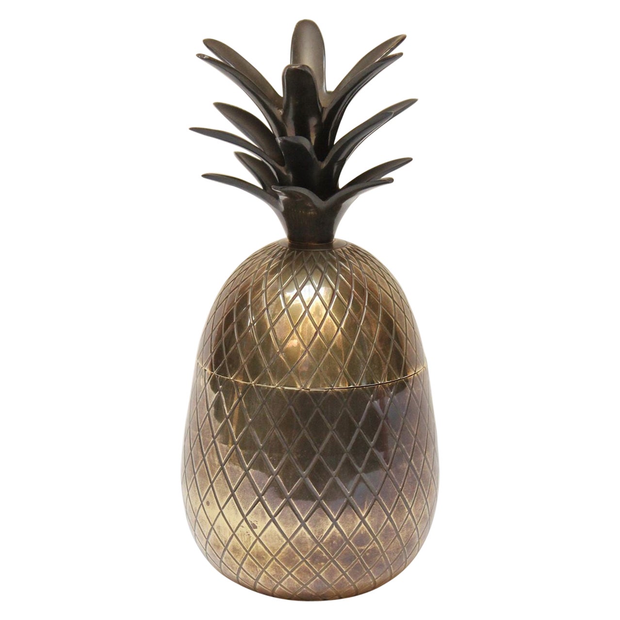 Vintage Hollywood Regency-Style Pineapple-Form Lidded Brass Jar For Sale