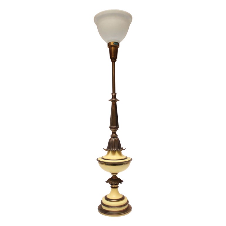 Vintage Stiffel Brass Hollywood Regency Style Grecian Column Pilaster Table  Lamp For Sale at 1stDibs
