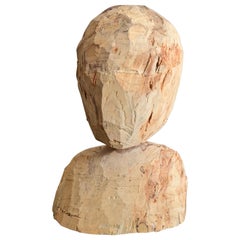 Buste primitif abstrait en bois sculpté