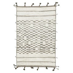 Nazmiyal Collection Soft Ivory Modern Boho Chic Rug. 5 ft 10 in x 9 ft 2 in