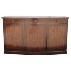 Buffet moderne 70" par Robb & Stucky