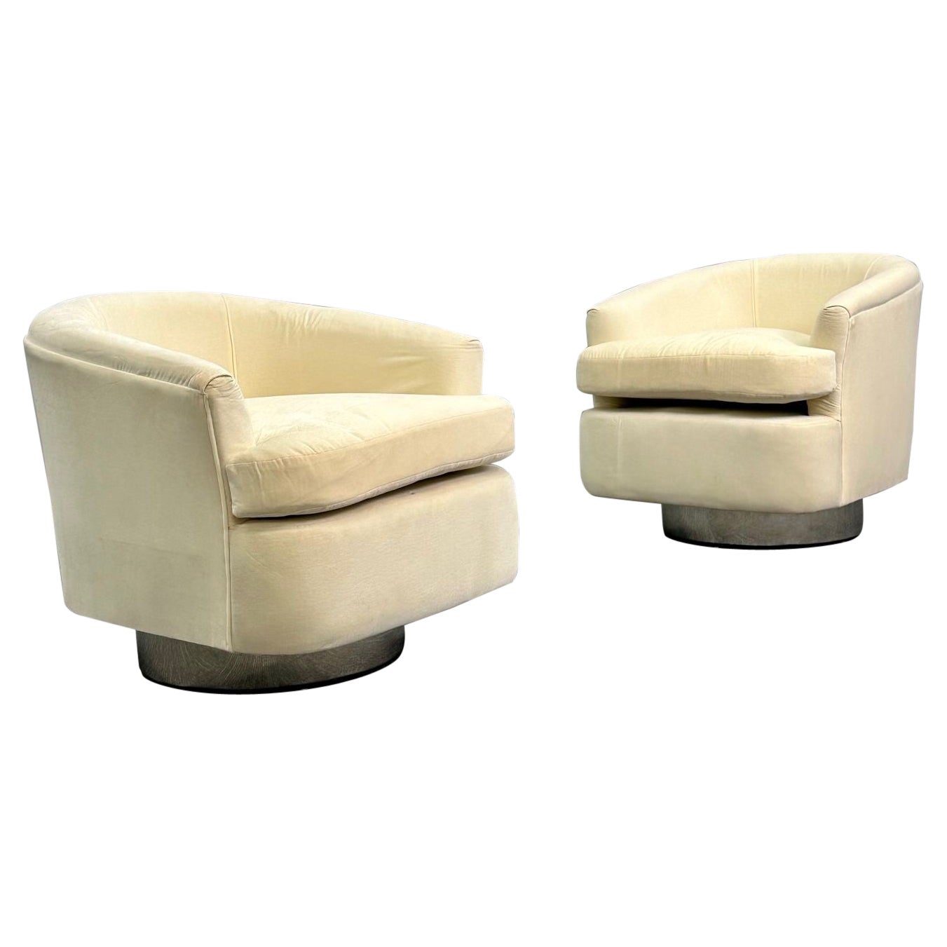 Mid-Century Modern Milo Baughman Style Swivel Chairs, Chrome Base, Cream Mohair