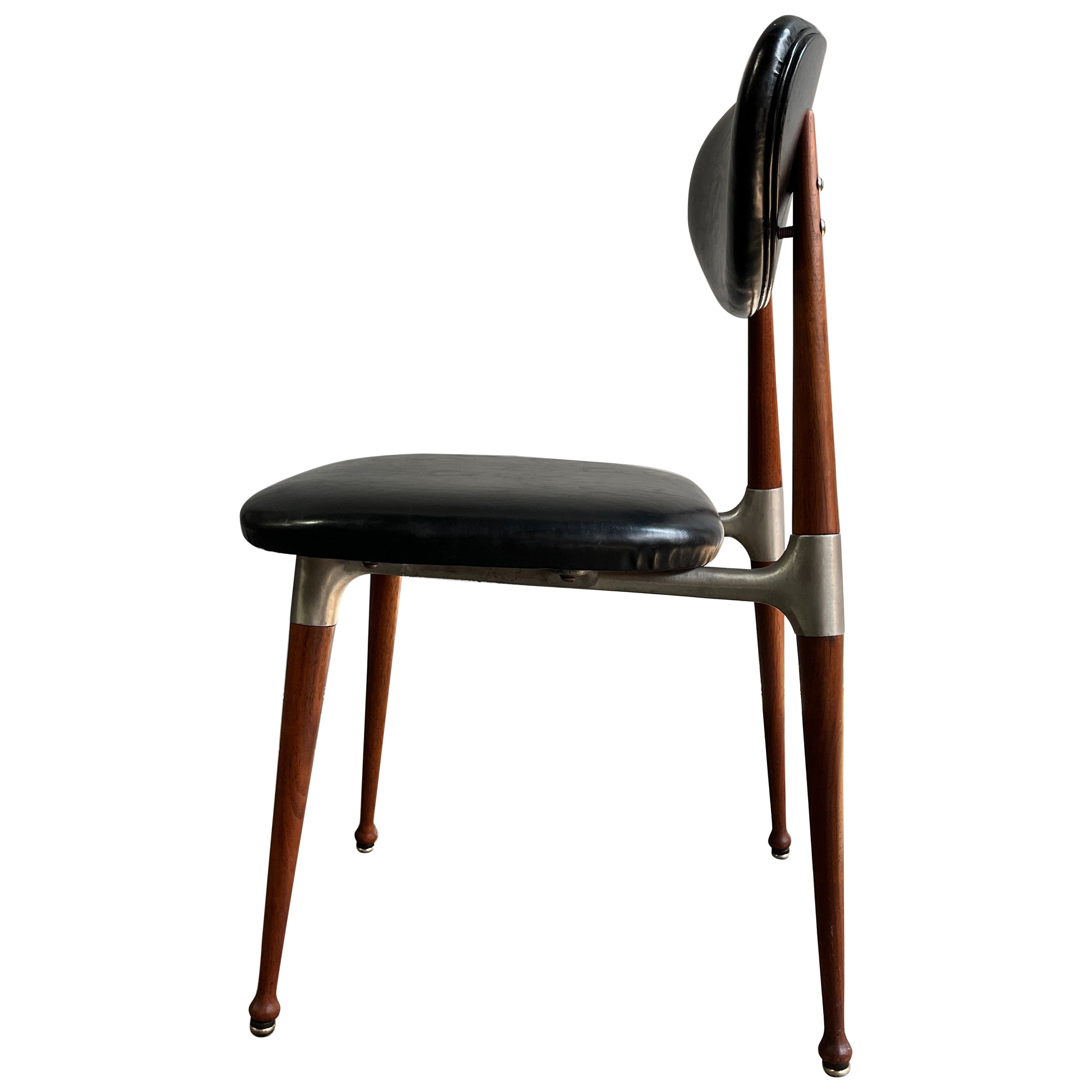 Dan Johnson for Shelby Williams Crucible Chair For Sale