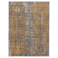 Tapis abstrait de Rug & Kilim en gris, or et beige-marron à motif all over