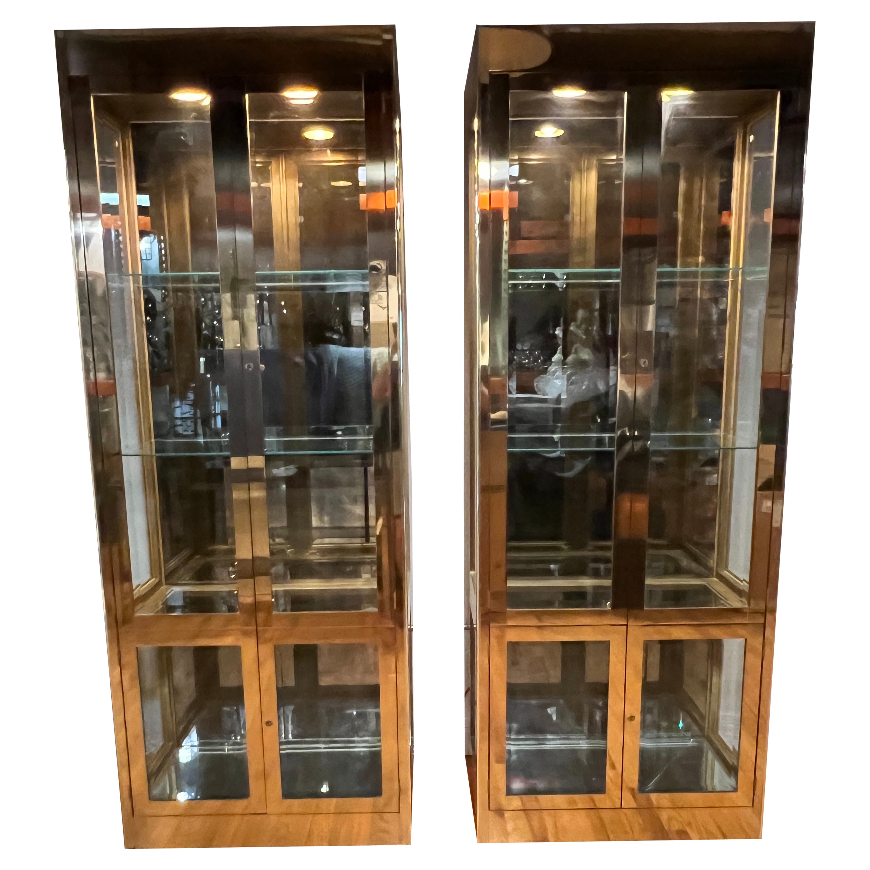 Pair of Mastercraft Vitrine Display Cabinets or Etageres For Sale