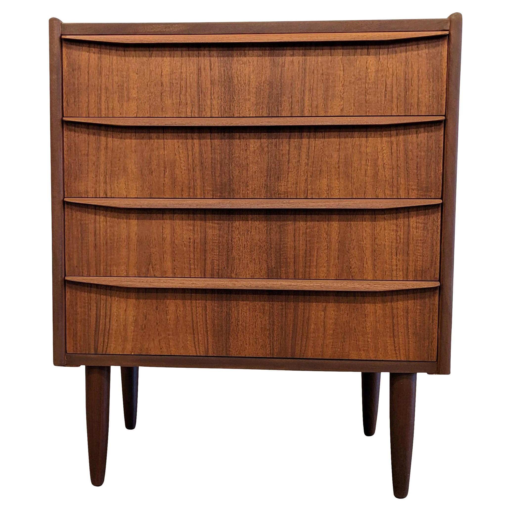 Vintage Danish Midcentury Teak Dresser, 062353 For Sale