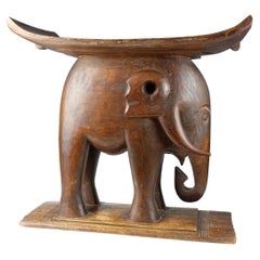 Tabouret de prestige représentant un éléphant