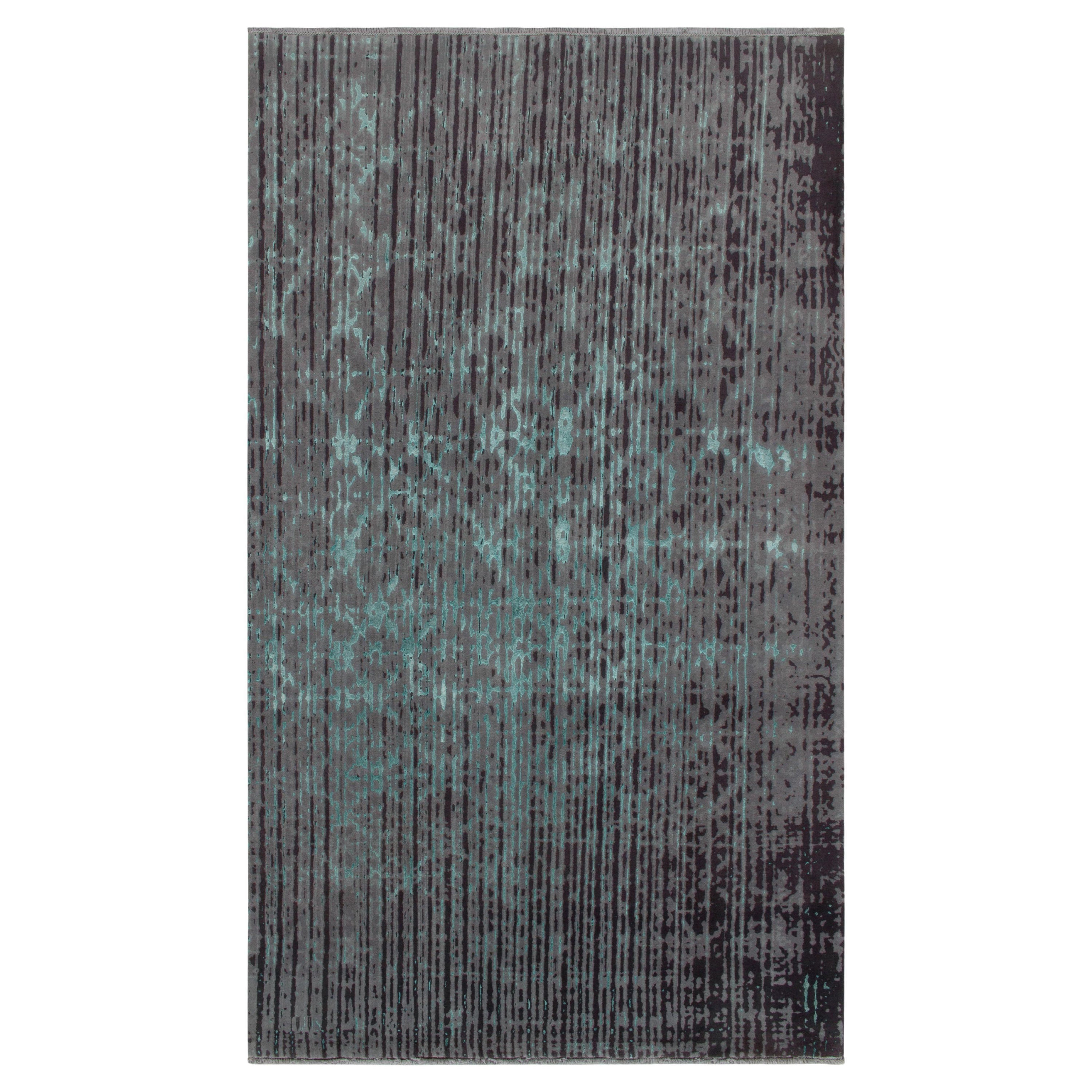 Tapis contemporain de Rug & Kilim à motif abstrait bleu et gris en vente