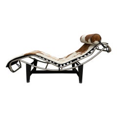 Mid-Century Modern Le Corbusier LC4 Cowhide Leather Chaise Lounge Chair