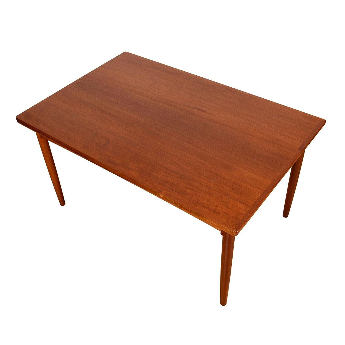 Teak Expanding Danish Modern Mid-Sized Dining Table For Sale