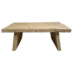 Table basse rustique en bois d'orme récupéré sur mesure