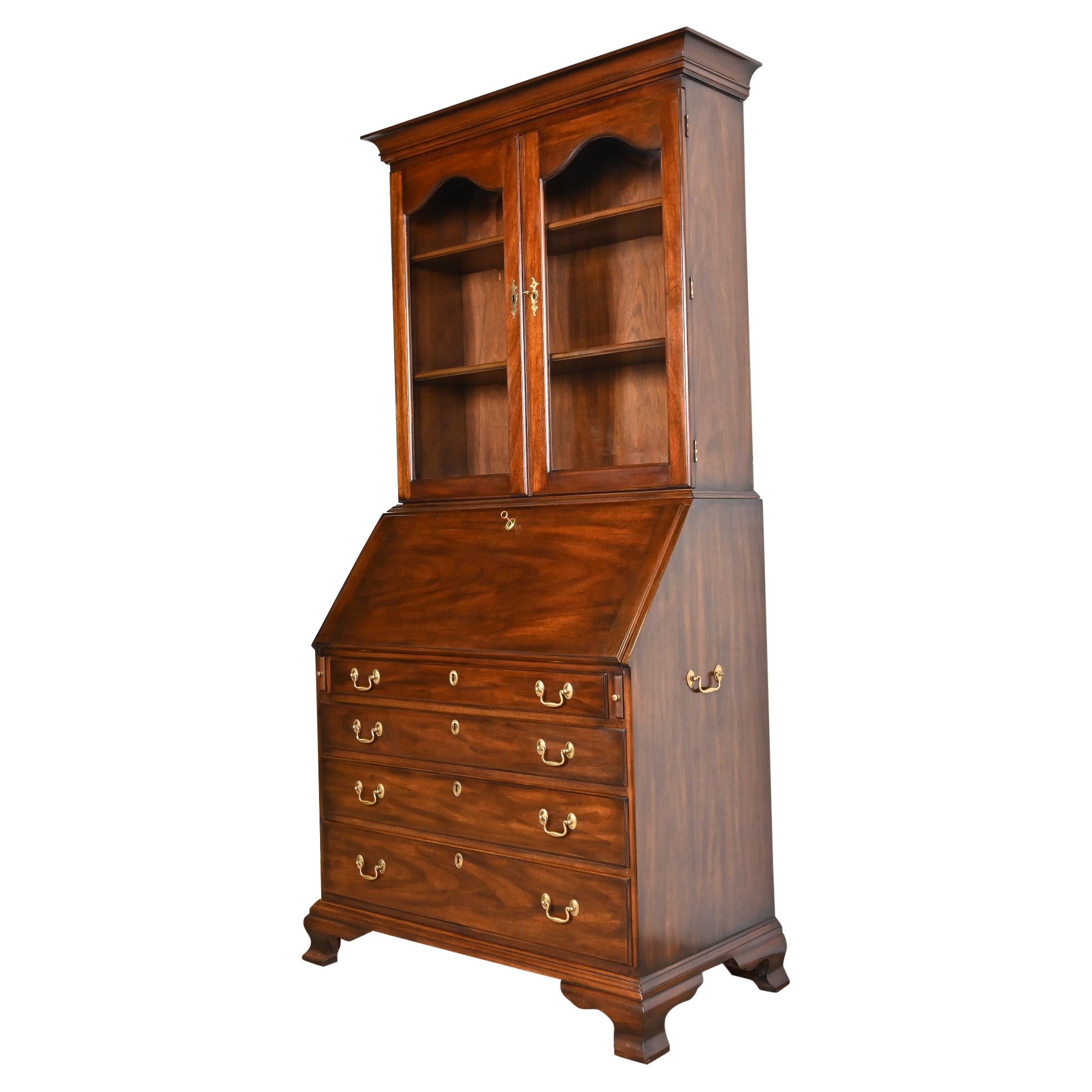 Henkel Harris Georgian Carved Mahogany Secretary Desk with Bookcase Hutch Top For Sale