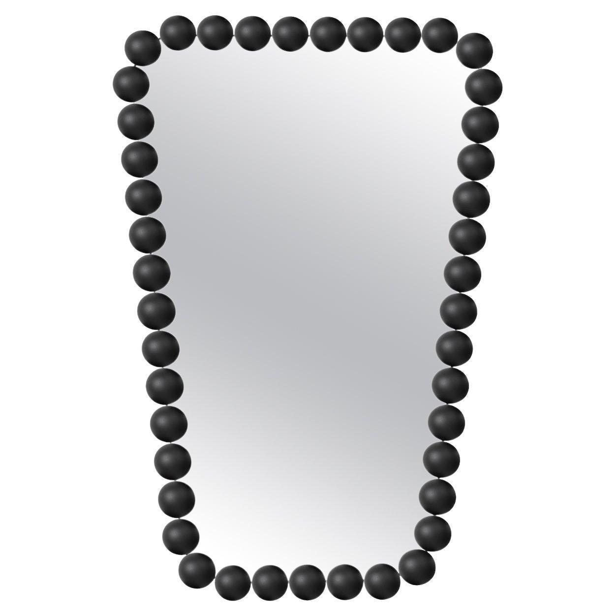 Gioiello miroir mural trapézoïd à finition noire par Nika Zupanc en vente
