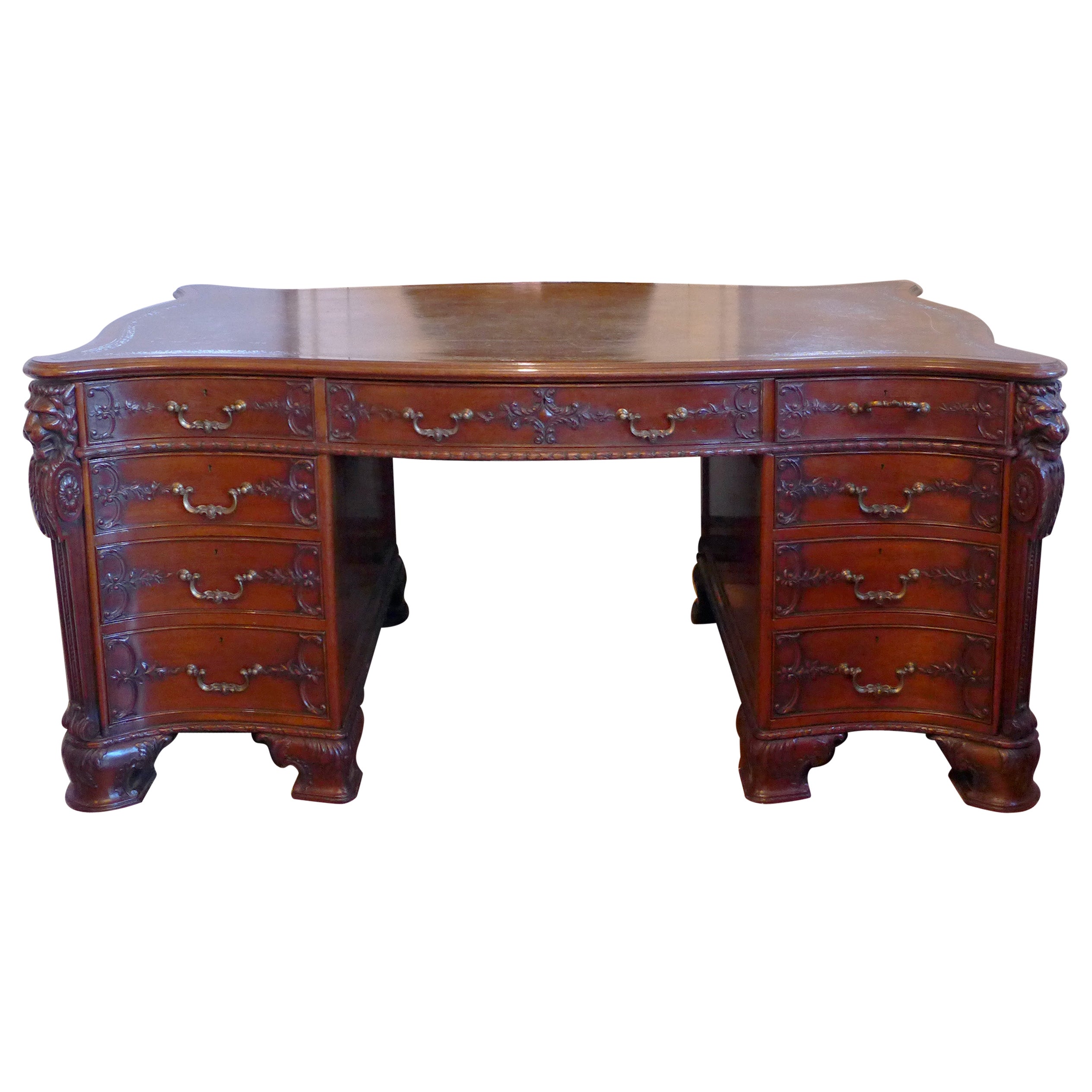 Large Solid Mahogany Victorian Gillows Serpentine Partners Desk, circa 1870 For Sale