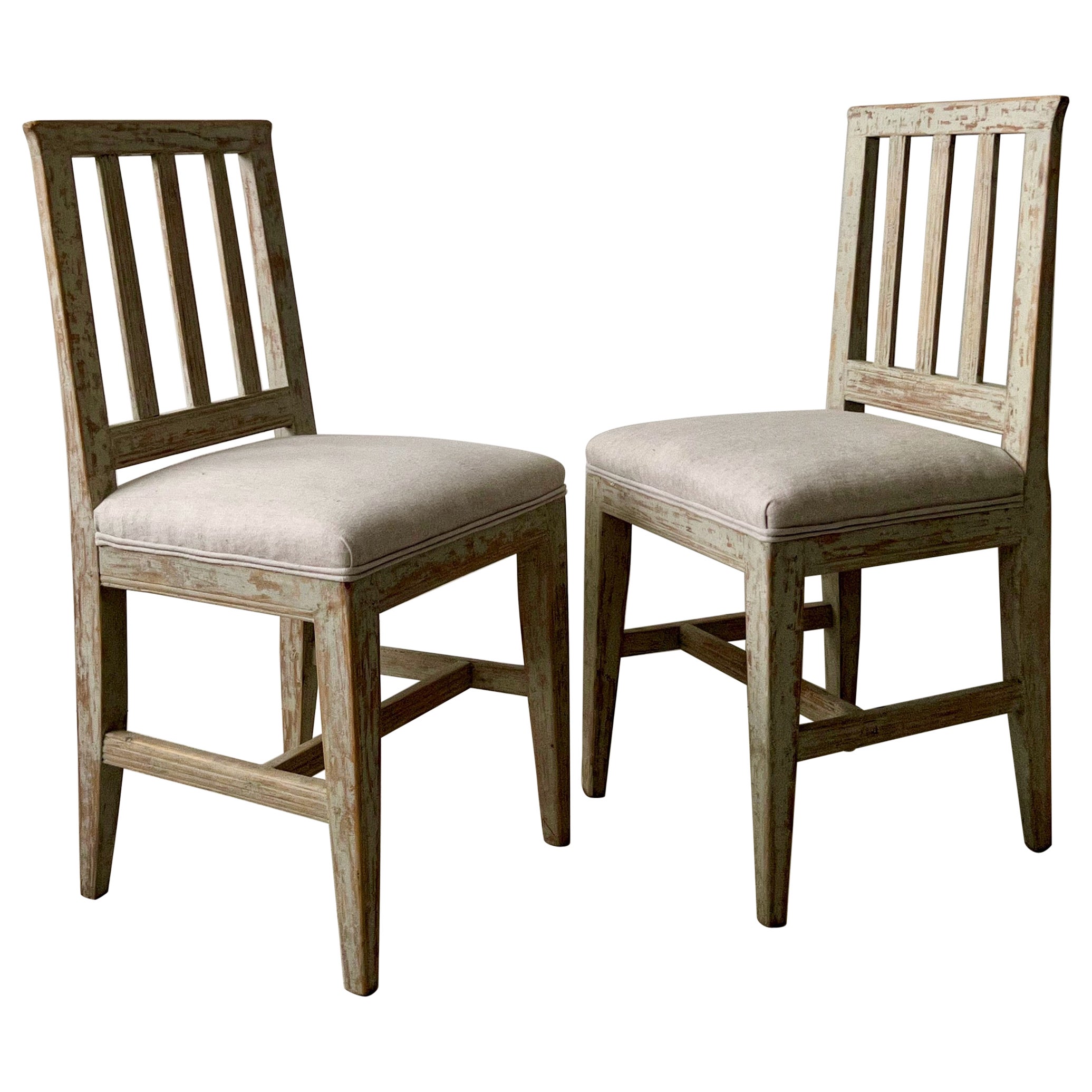 Paire de chaises de campagne suédoises du 19e siècle