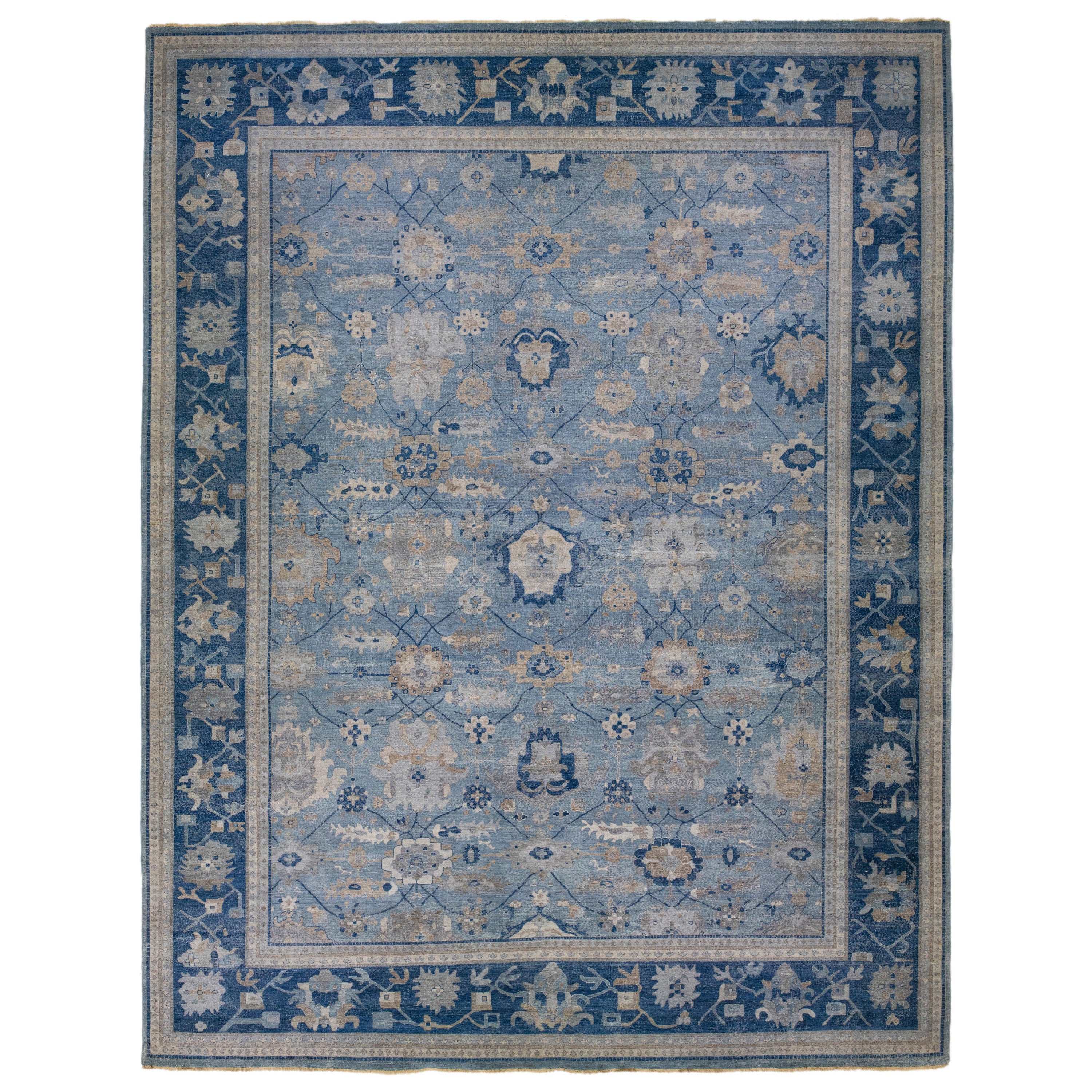 Tapis Mahal moderne entièrement réalisé à la main en laine bleue indienne par Apadana