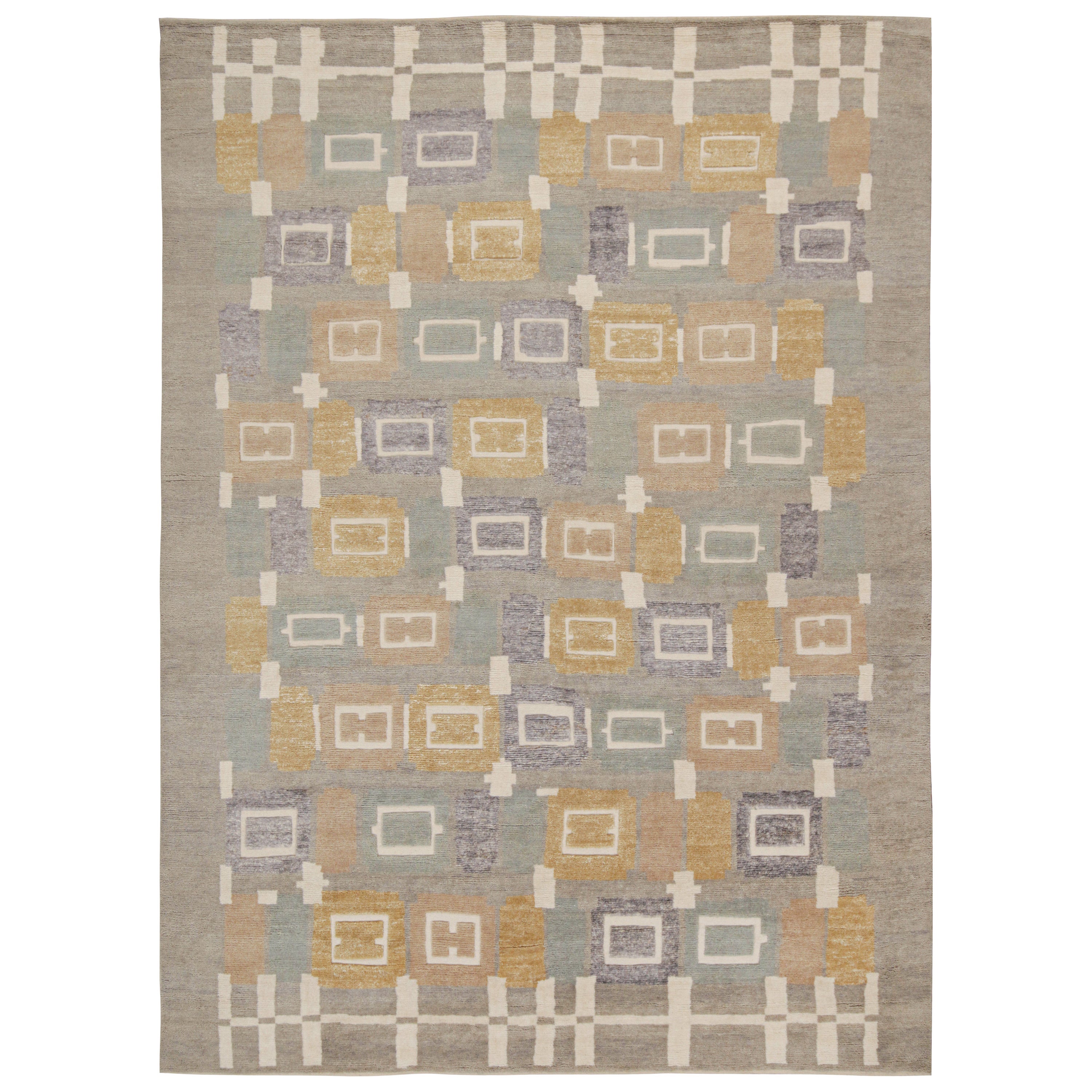 Rug & Kilim's Teppich im skandinavischen Stil mit grauem, braunem und goldenem geometrischen Muster im Angebot