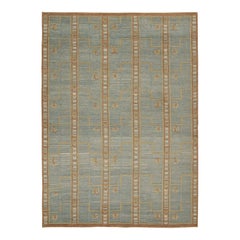 Rug & Kilim's Teppich im skandinavischen Stil mit geometrischem Muster in Blau, Brown und Gold