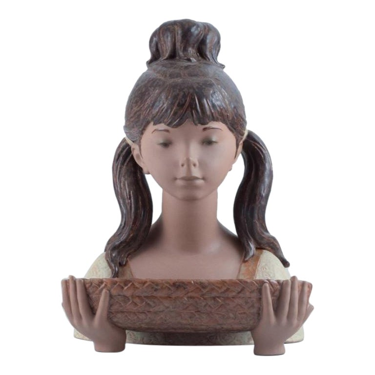 Lladro, Spain. Very Large Two-Piece Figurine in Glazed Ceramic. Girl with a Bowl For Sale