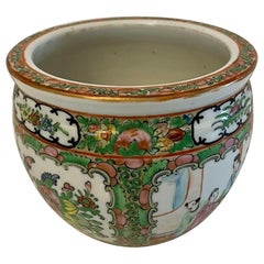 Vintage 19th Century Chinese Quality Canton Famille Rose Jardinière