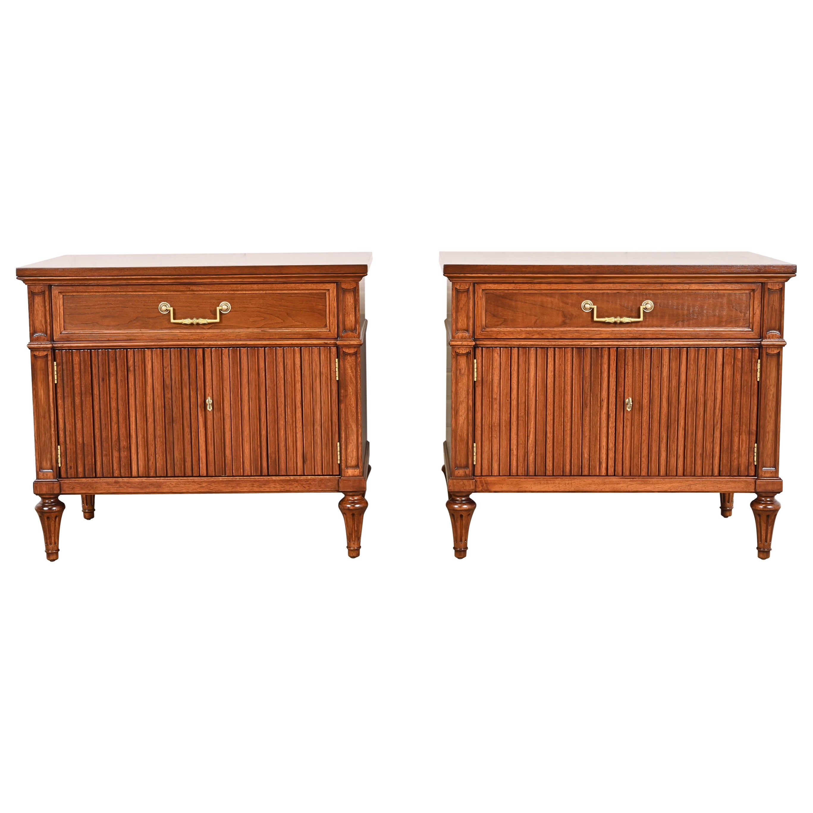 Henredon French Regency Louis XVI Carved Walnut Nightstands, Newly Refinished For Sale