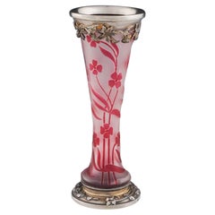 Vase Cristallerie de Pantin camée à l'acide ancien avec montures en argent, vers 1890