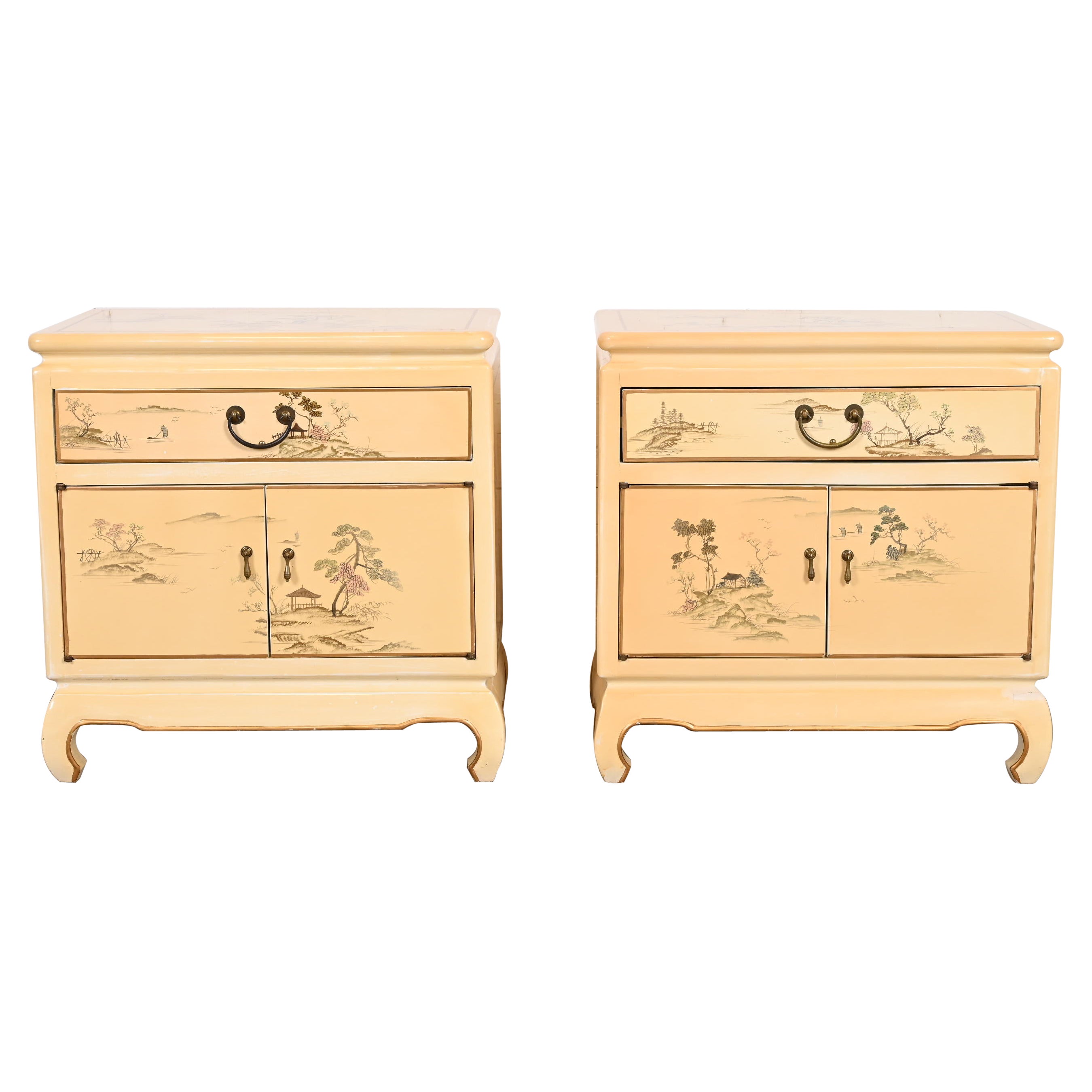 Henredon Style Hollywood Regency Chinoiserie Cream Lacquered Nightstands
