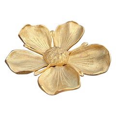 Midcentury Hollywood Regency Style Flower Petal "Bridge" Ashtray