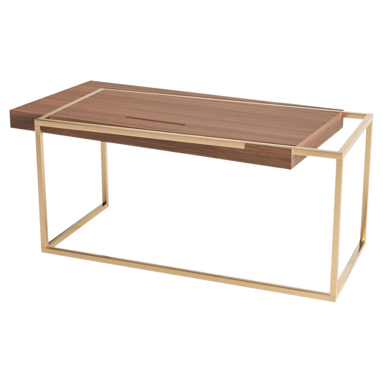 The Moderns Home Office Accent Writing Executive Desk Walnut Wood and Brushed Brass (en anglais) en vente