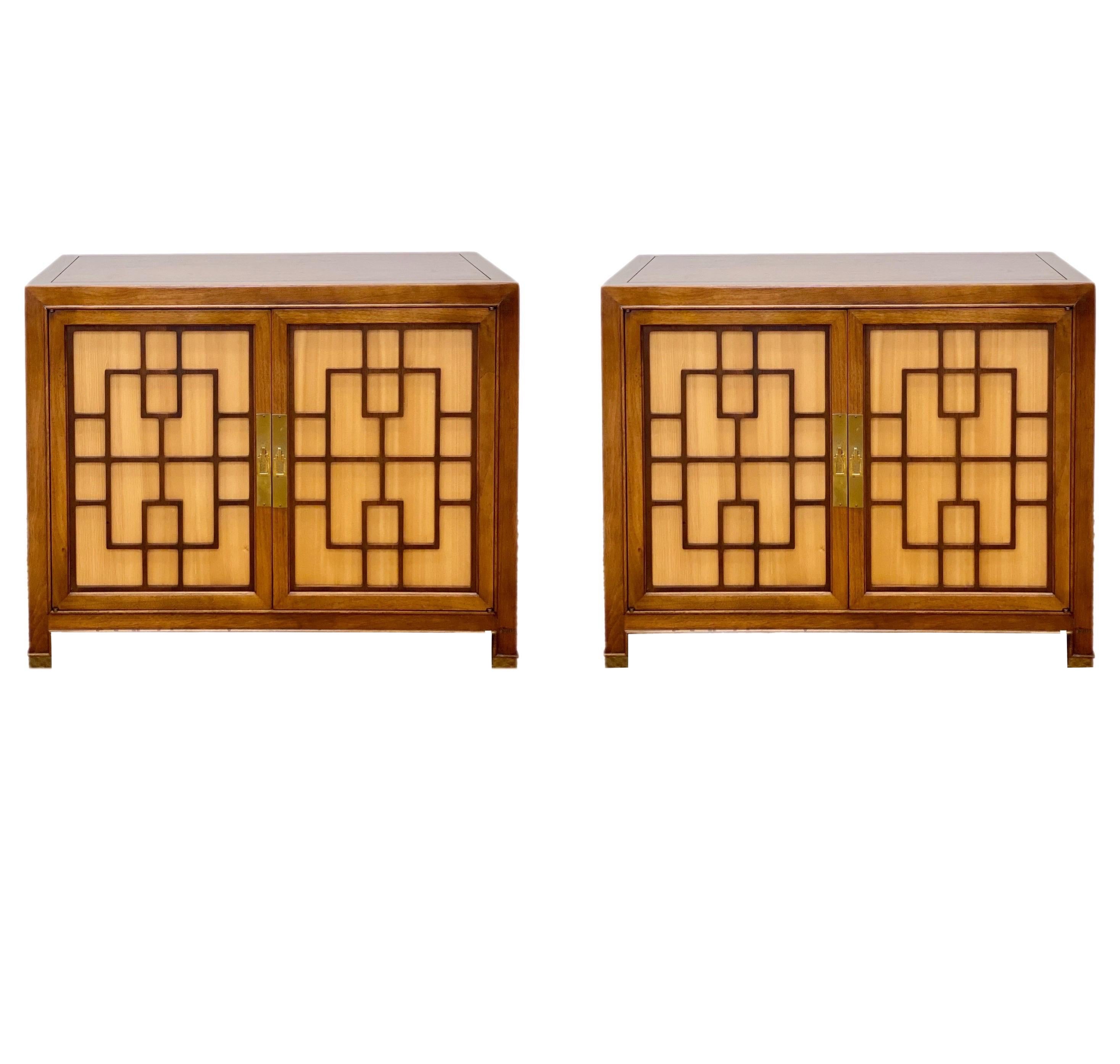 1970 Heritage Chinoiserie Campaign Wood Brass Side Tables or Nightstands, a Set For Sale