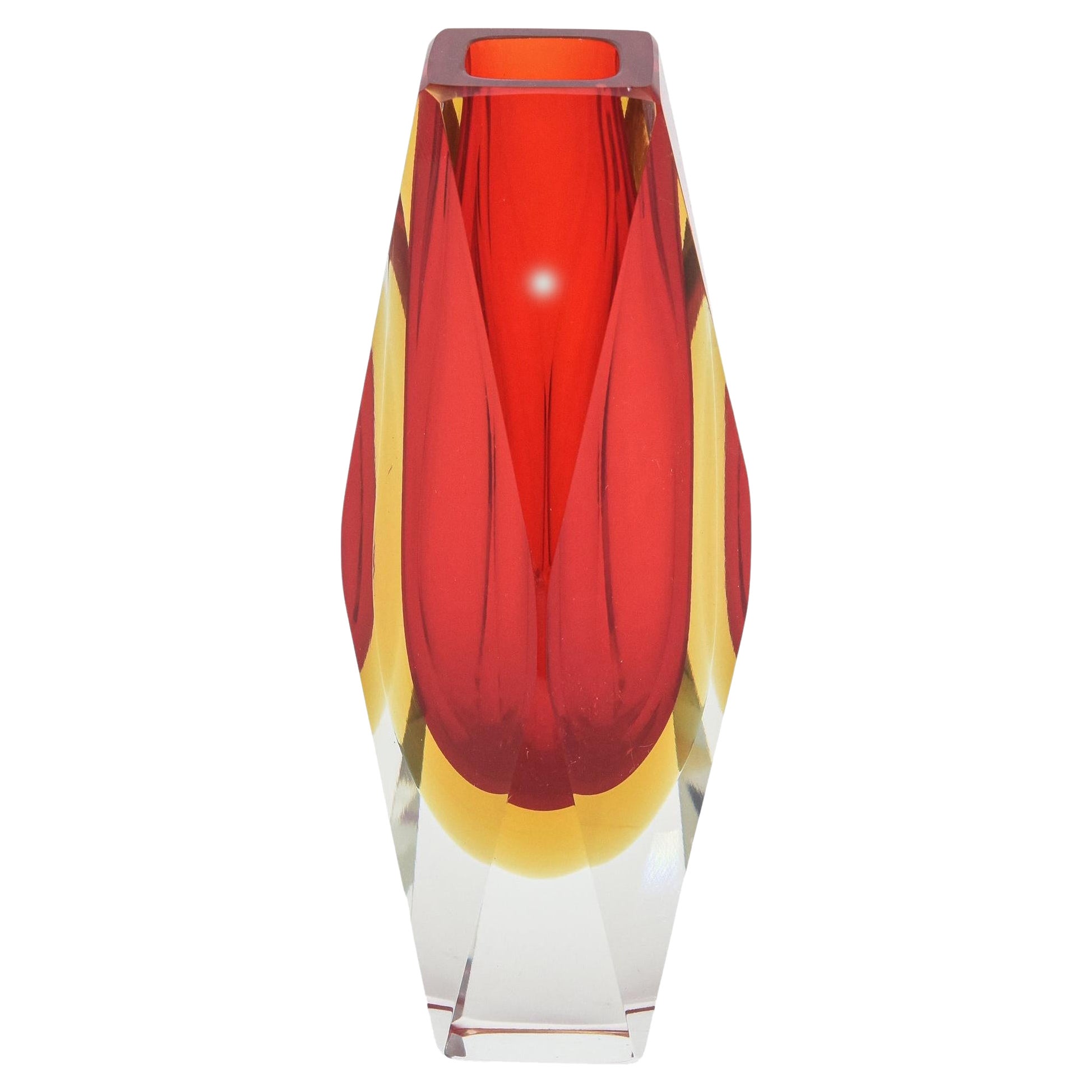 Mandruzzato Vintage Murano Jarrón de cristal facetado rojo y amarillo Sommerso Italiano