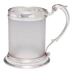 Viktorianisches Tankard aus Sterlingsilber und mattiertem Glas, London, 1855