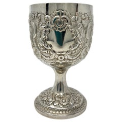 Verre à repoussé en argent sterling anglais antique