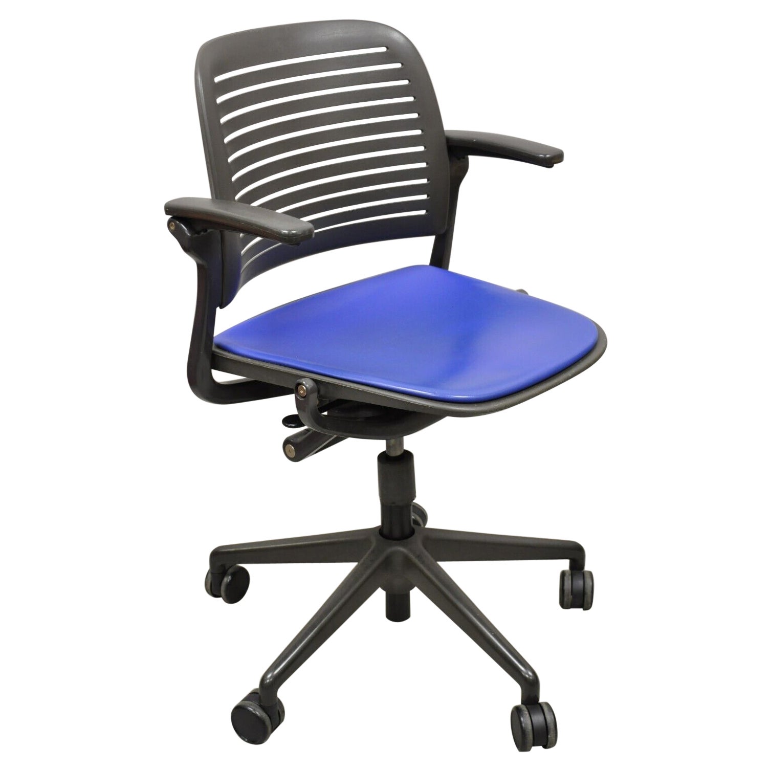 Steelcase 487 Cachet Swivel Office Desk Chair with Blue Seat For Sale