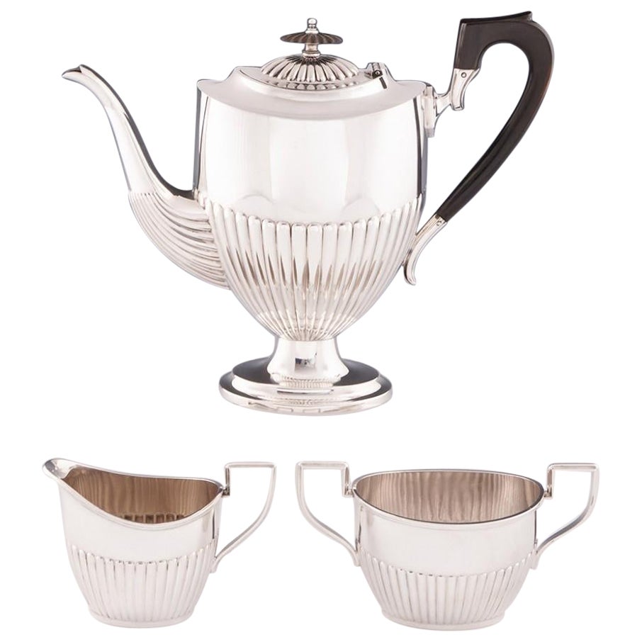 Versilberter WMF-Kaffeekrug mit Sucrier und Milchkrug, um 1925 im Angebot