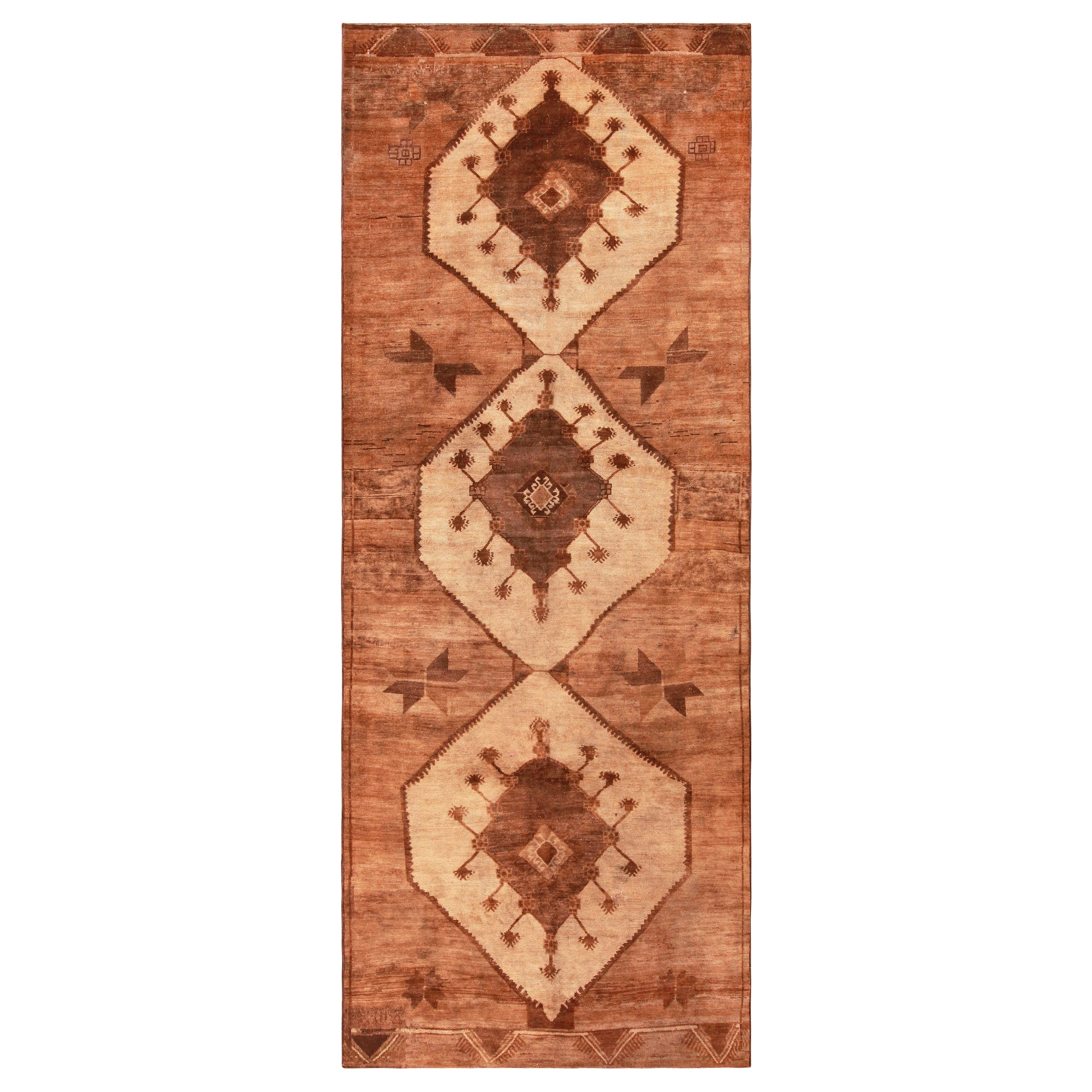 Türkischer Kars-Teppich, signiert, 6 Fuß 6 Zoll x 16 Fuß