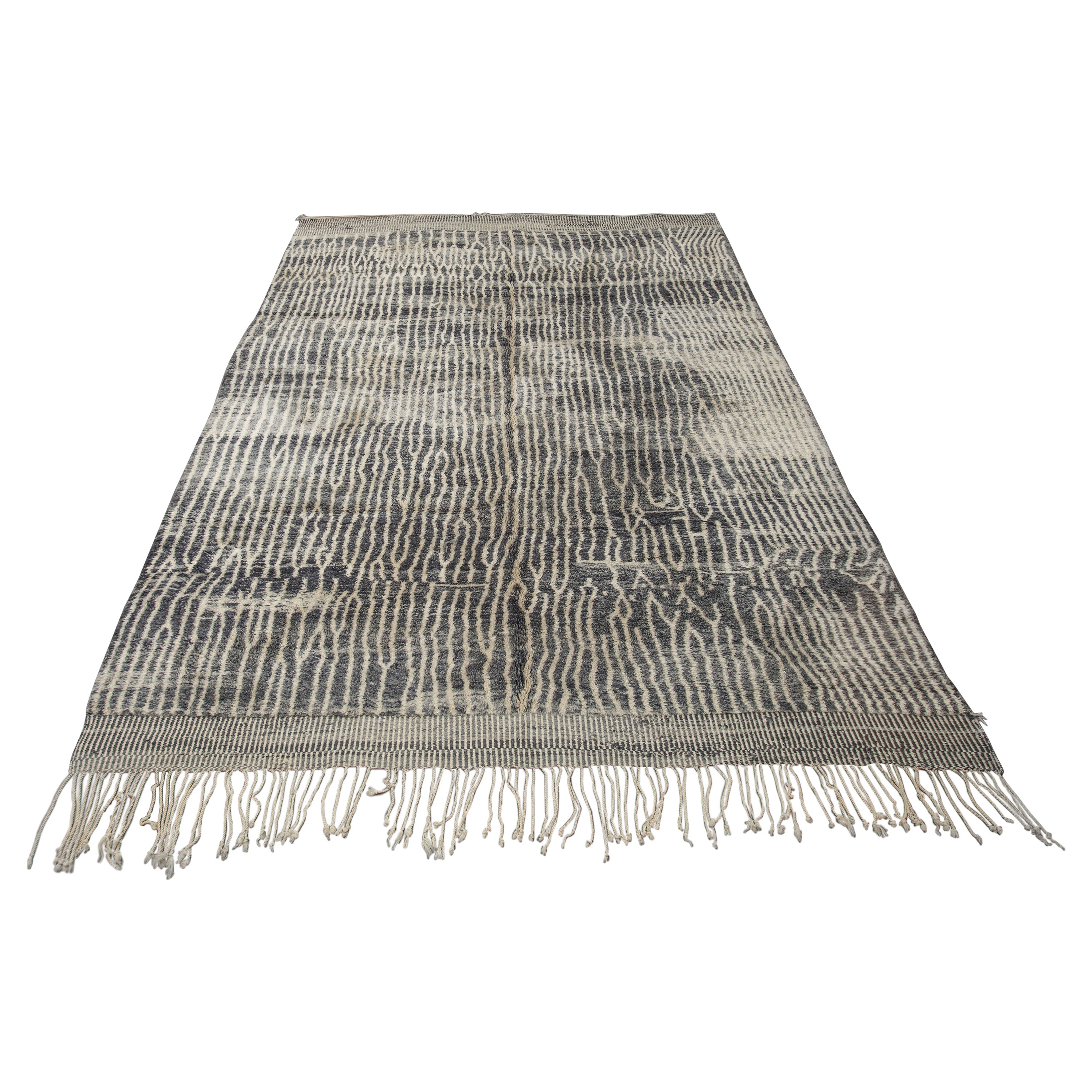 Grey with Ivory Pattern Moroccan Rug Handcrafted 100% Wool For Sale