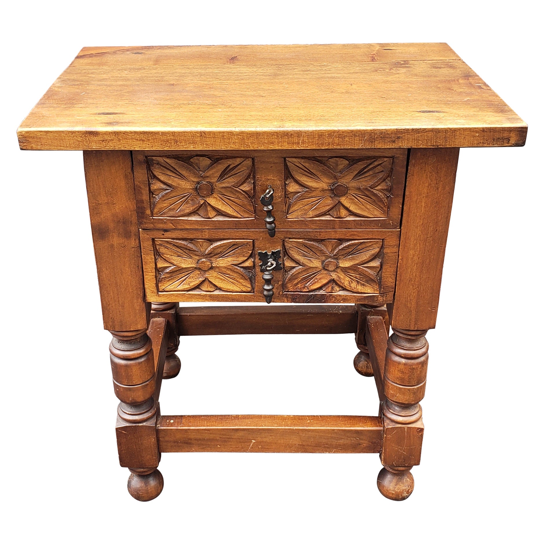 1900s Edwardian Carved Maple Two-Drawer Bedside Table For Sale
