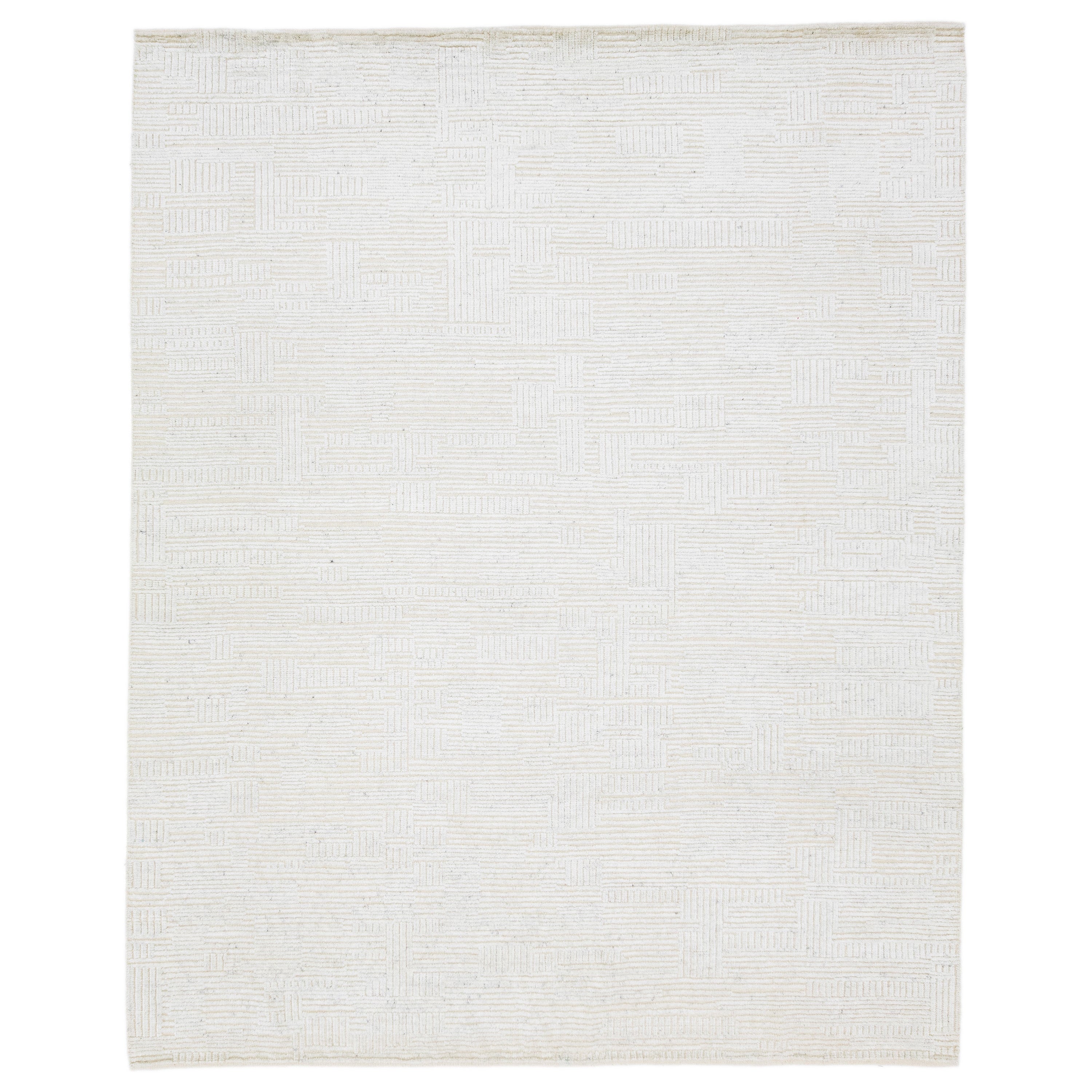 Ivory Modern Moroccan Style Wool Rug With Geometric Seamless Design For Sale