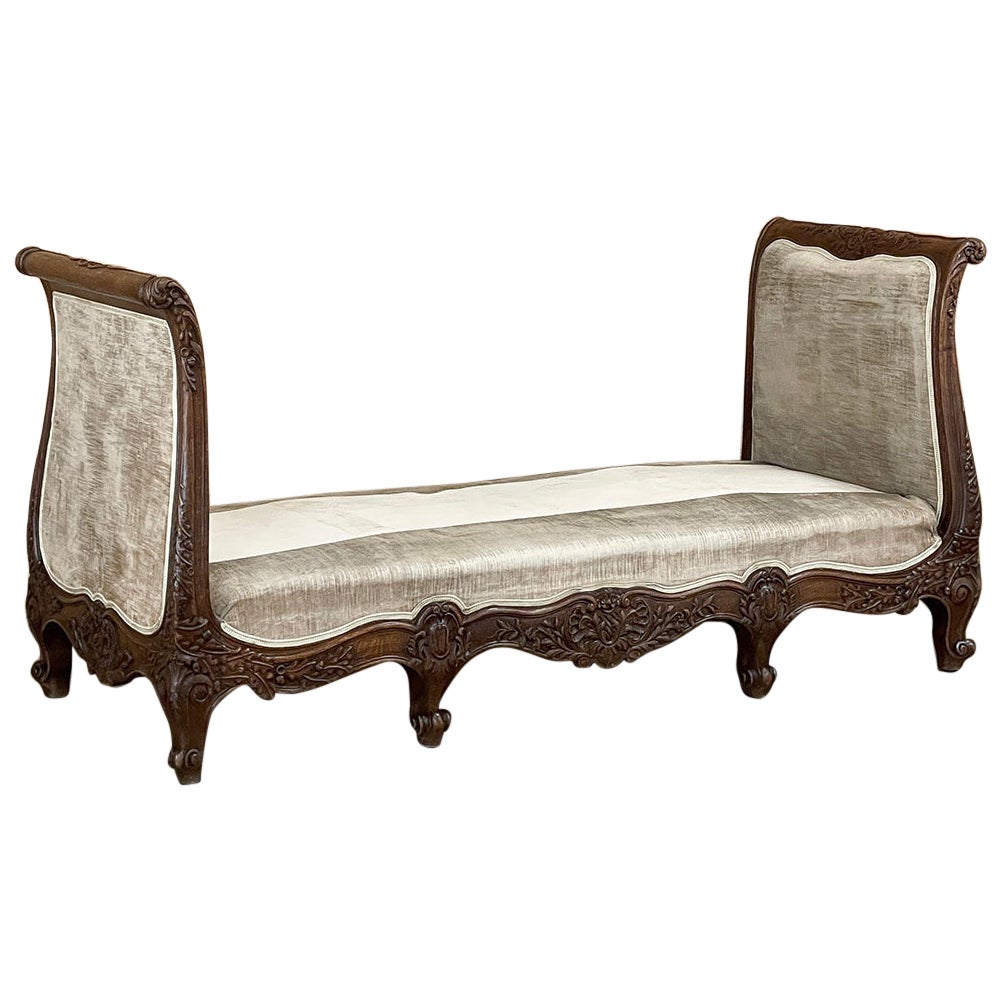 Antique French Louis XV Day Bed ~ Sofa For Sale