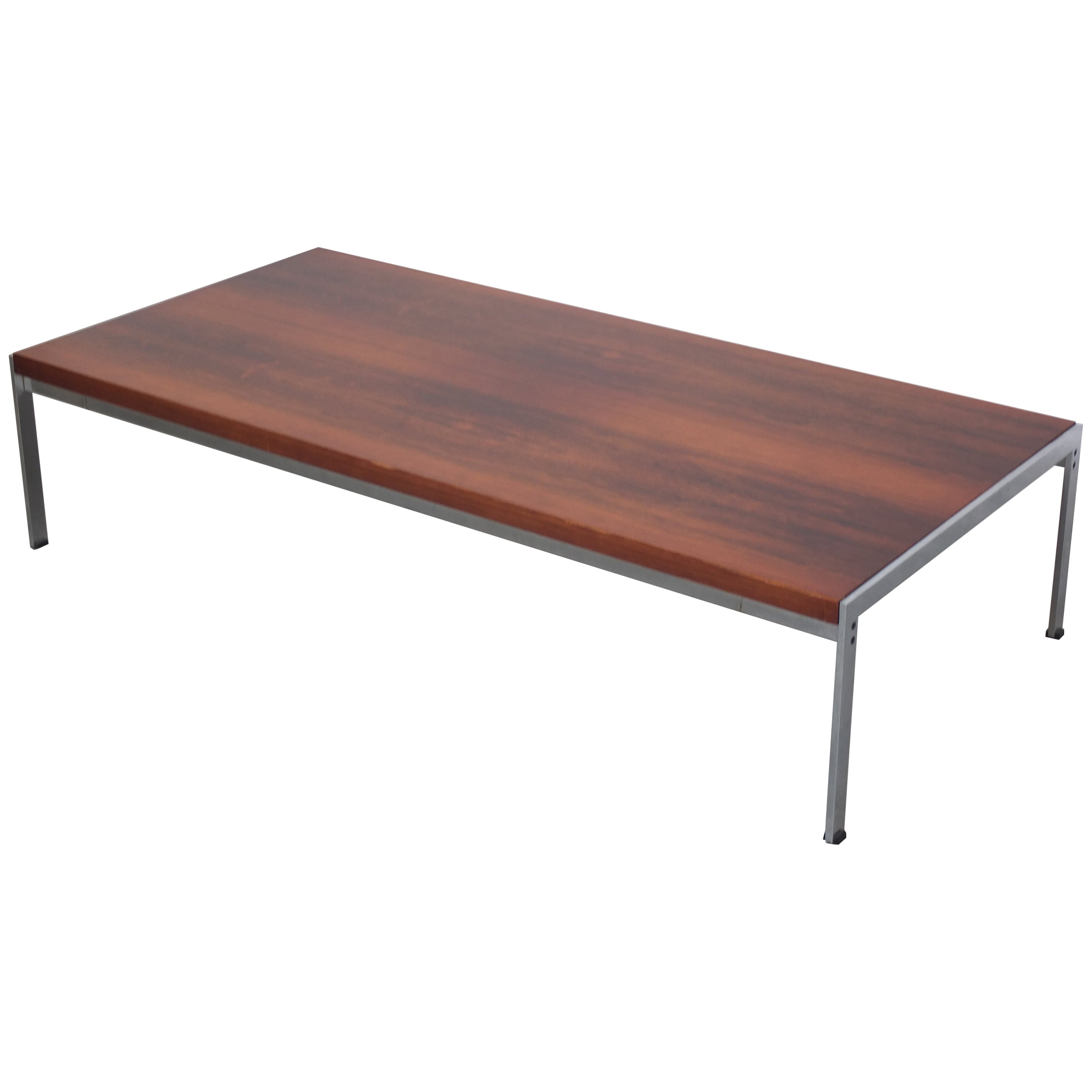 Large 'Model 867' Coffee Table by Kho Liang Ie for Artifort, 1958 For Sale