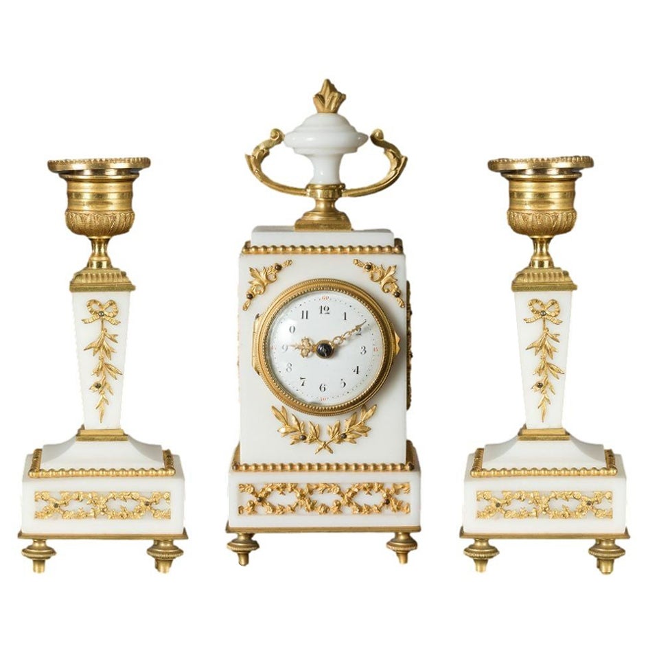 Reloj Miniatura Francés de Mármol Blanco Garniture