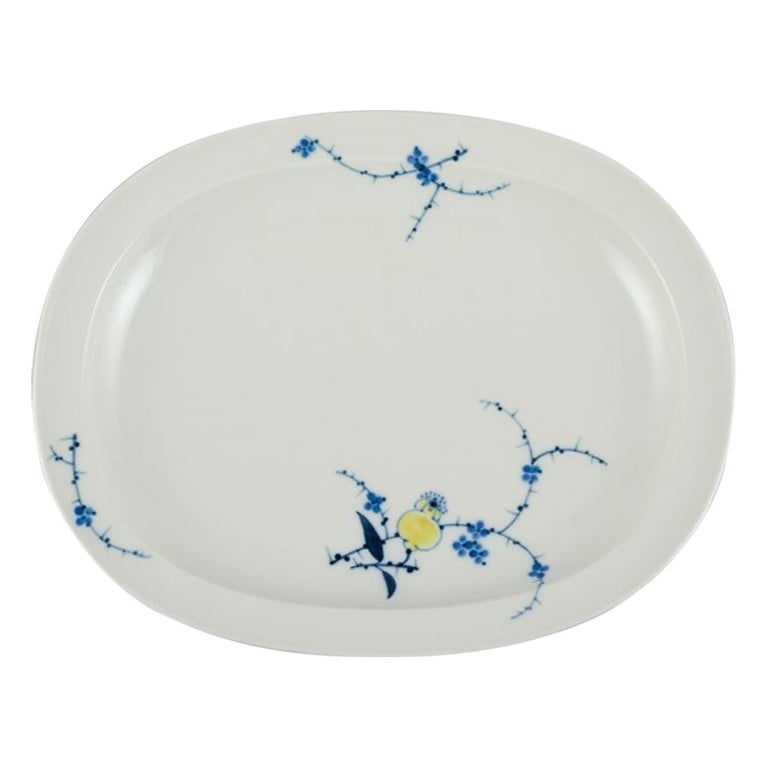 Plat ovale Rimmon de Johannes Hedegaard pour Royal Copenhagen.