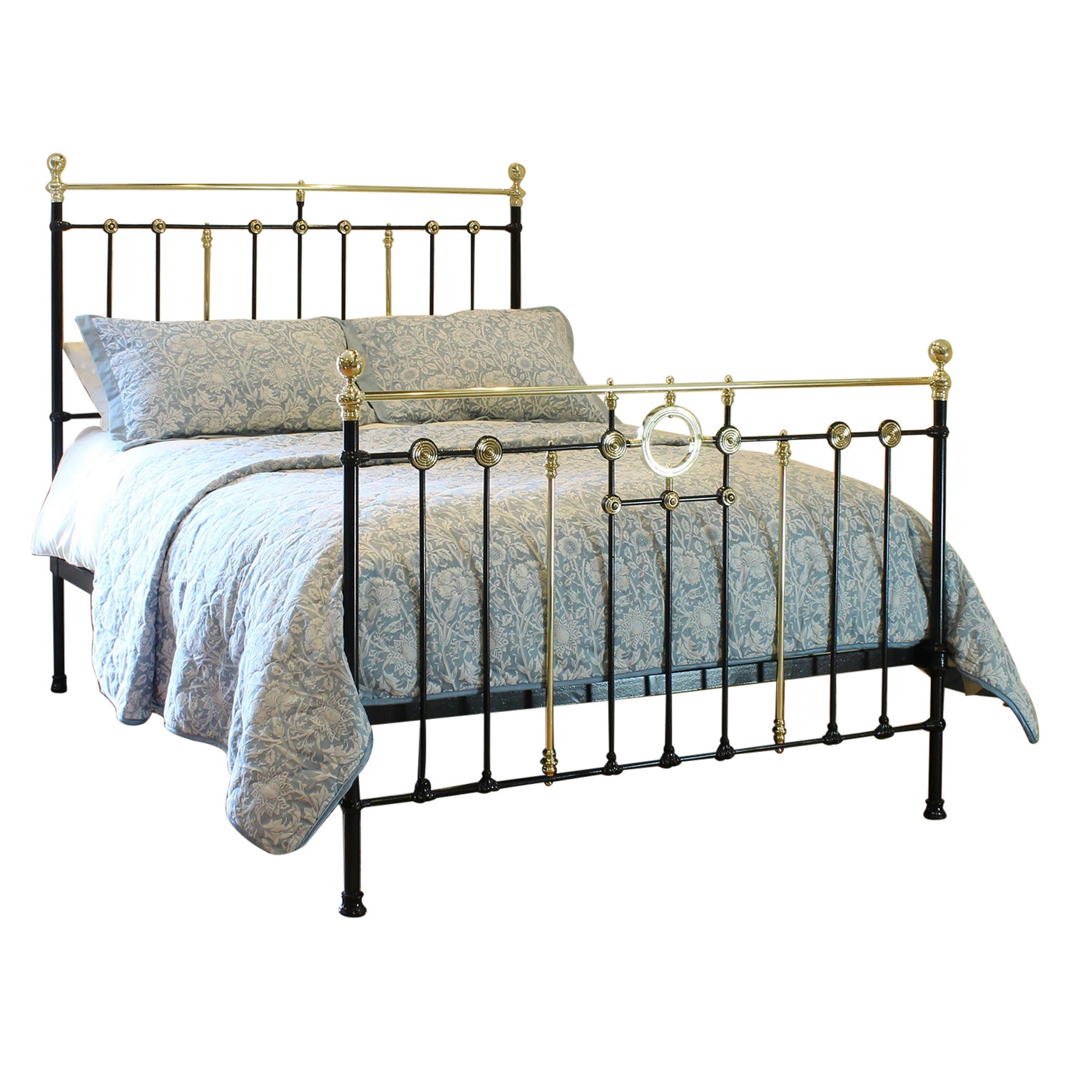 Brass and Iron Antique Bed in Black, MK279