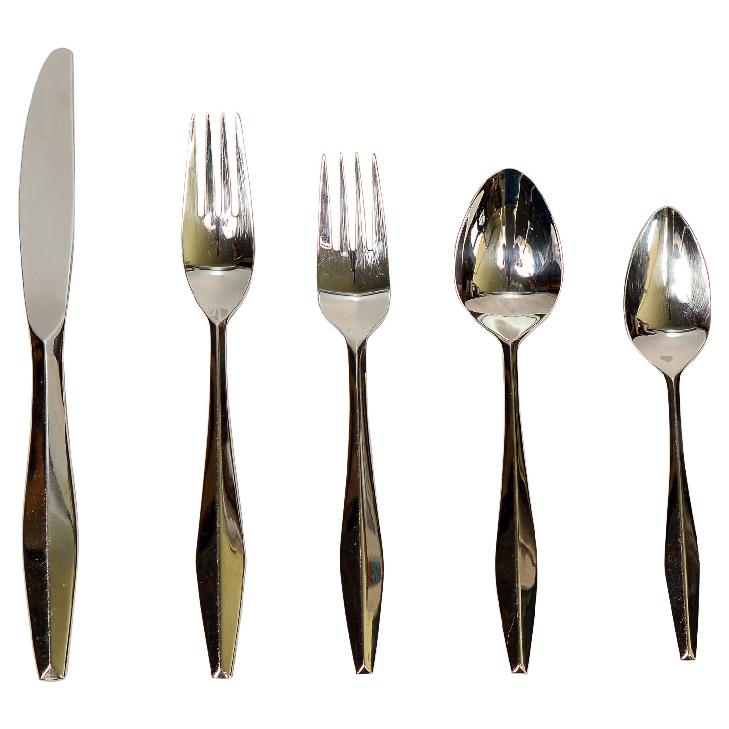 Reed & Barton Diamante Stainless Flatware Service for Eight For Sale