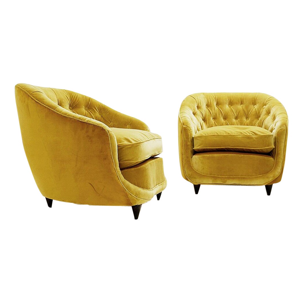  Pair of Velvet Armchairs in the style of Gio Ponti, Italy, 1950s For Sale