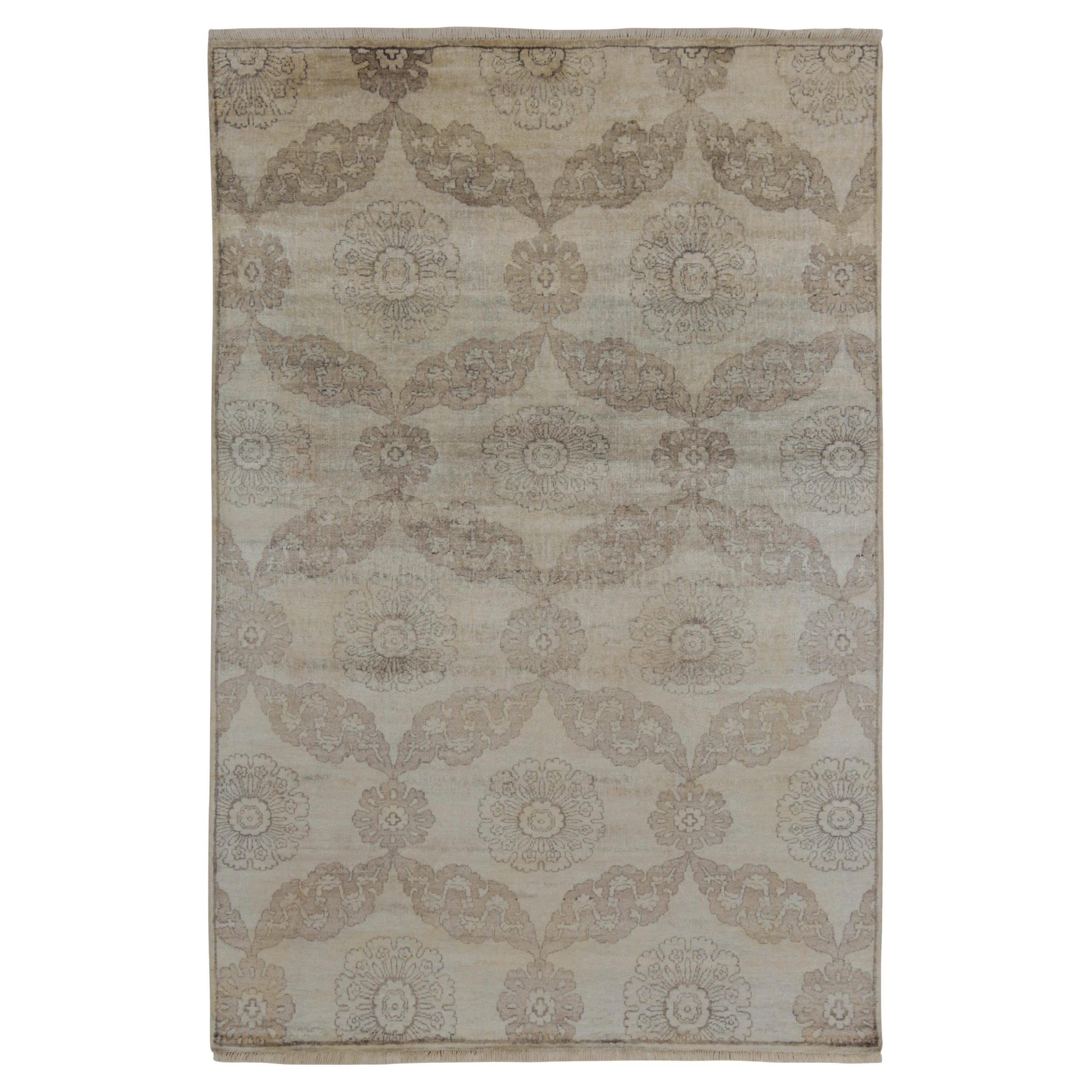 Rug & Kilim's Classic Style Teppich in Beige-Braun und Silber-Grau mit Blumenmustern