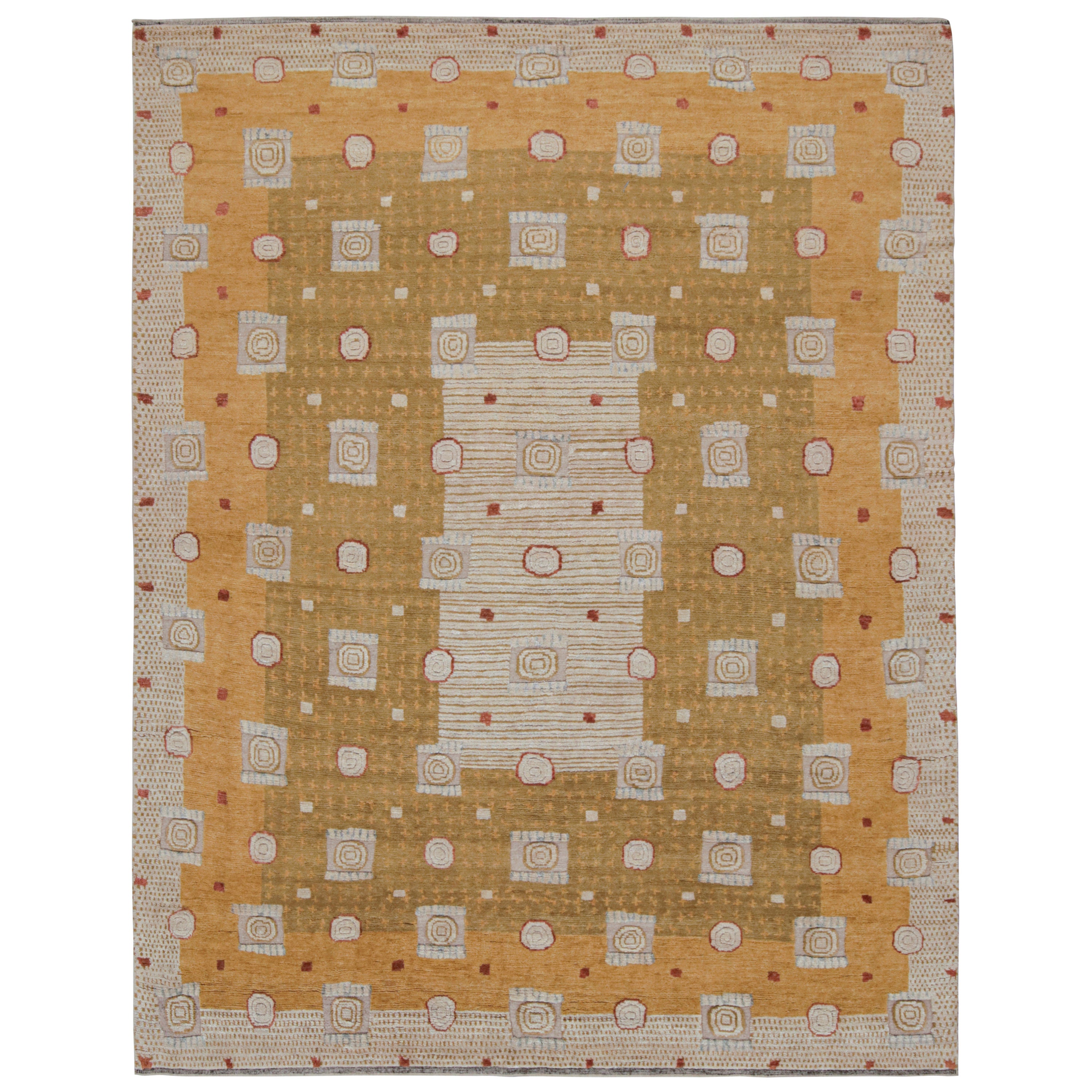 Rug & Kilim's skandinavisches Teppichdesign mit geometrischem Muster im Angebot