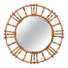 Miroir rond en bambou et rotin, années 1950